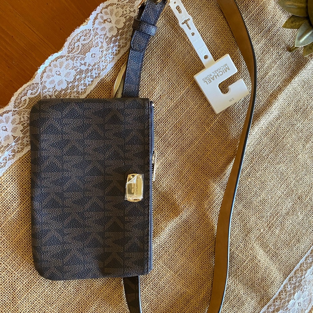 Michael Kors Patterned Brown Bag with belt
